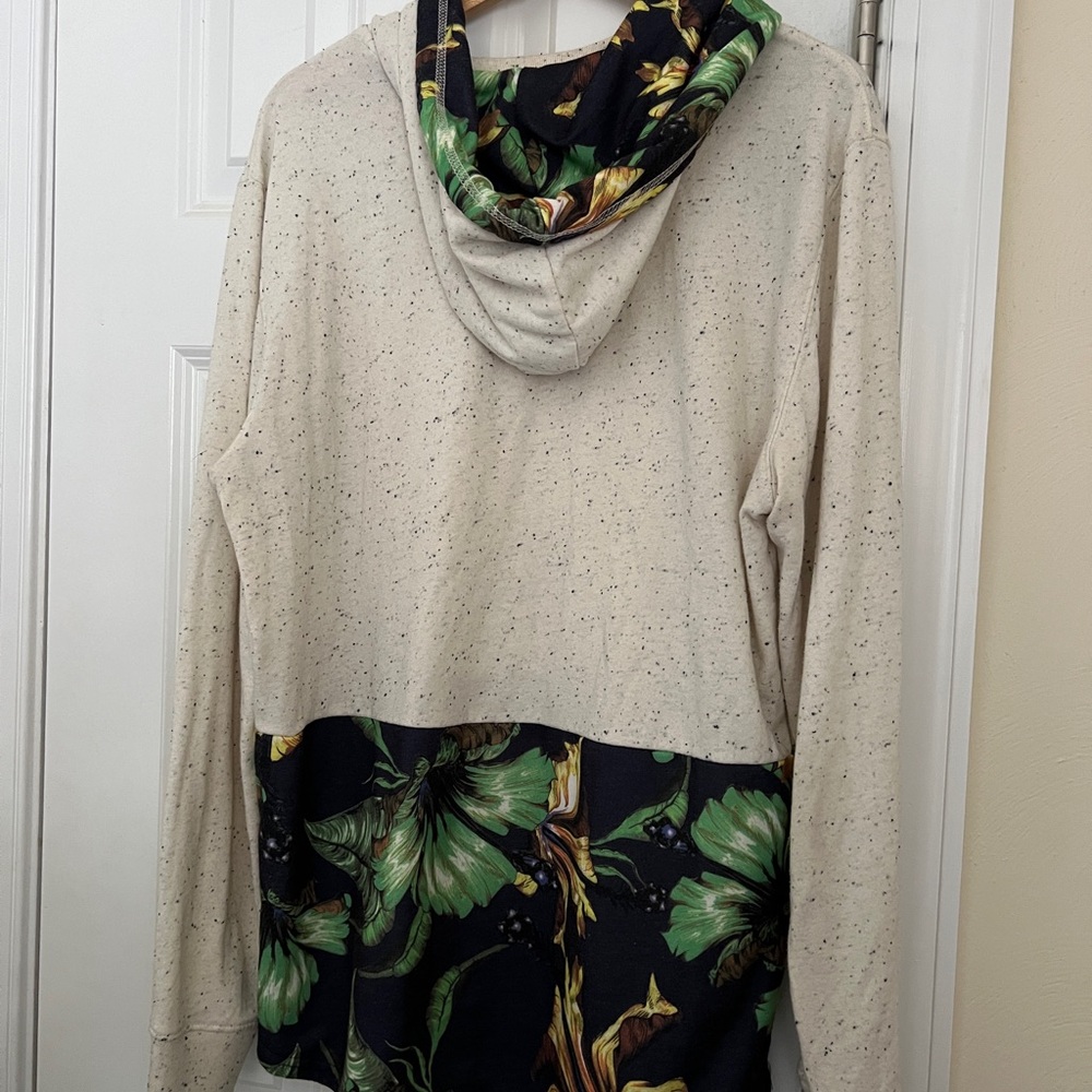on the byas Neutral Speckled Hoodie Y2K with Tropical Trim Size Large. #beach - Picture 2 of 6